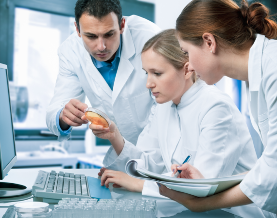 How to prepare your baby for a visit to a medical laboratory